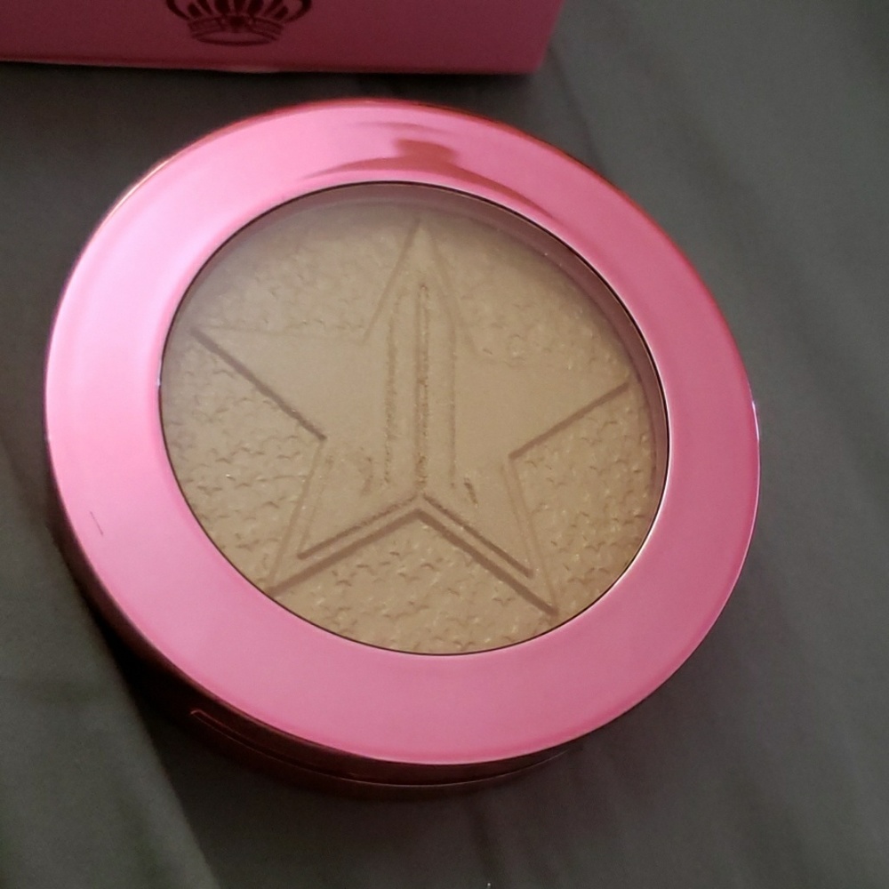 Supreme Frost Highlighting Jefree Star Cosmetics